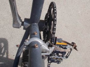 how to fix bike chain