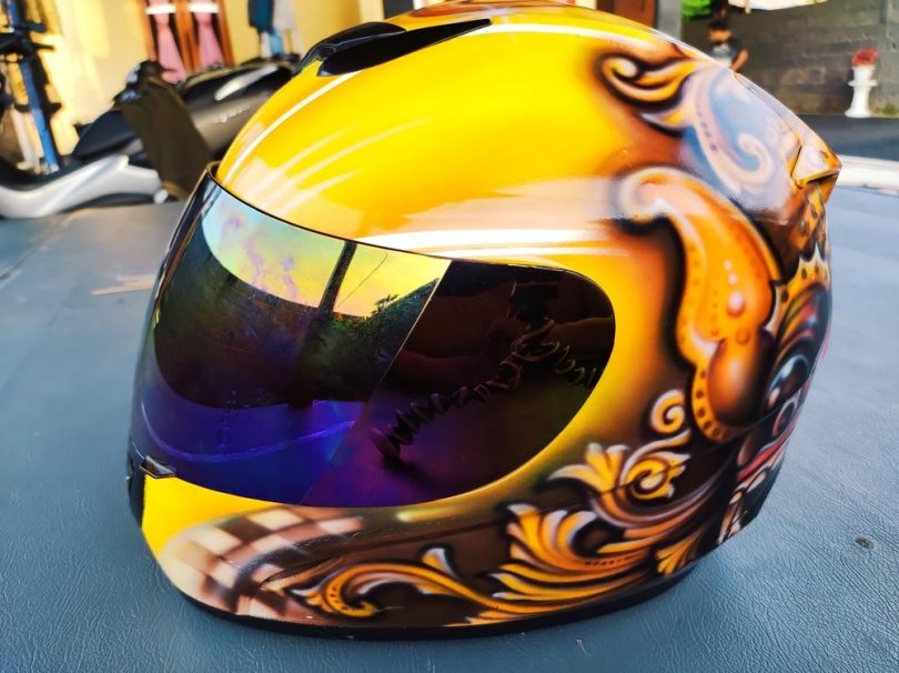 How to Paint a Bike Helmet